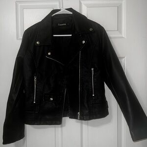 Tanming Faux Leather Biker Jacket. Size Small